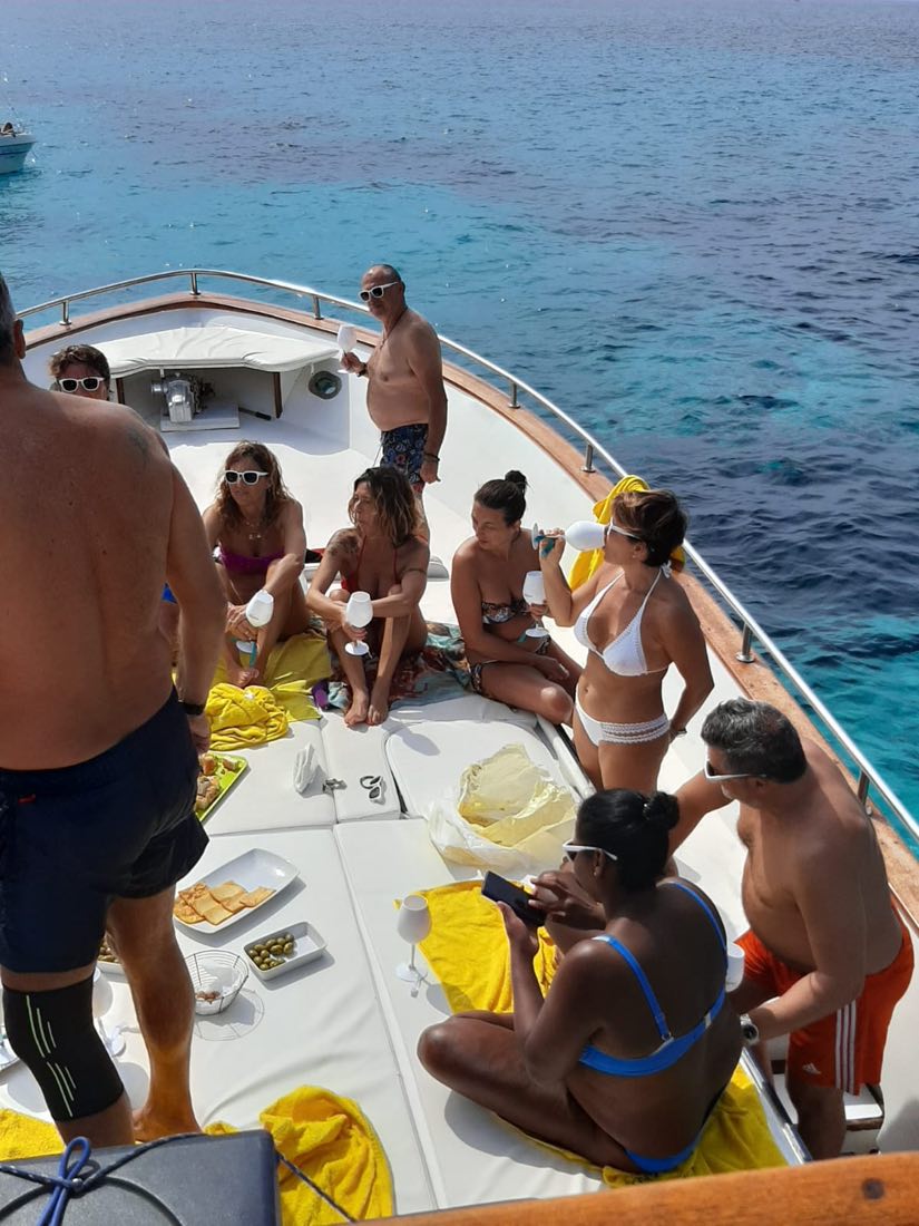A bordo di Barca Sciaranda con il suo esperto capitano Davide — foto 2