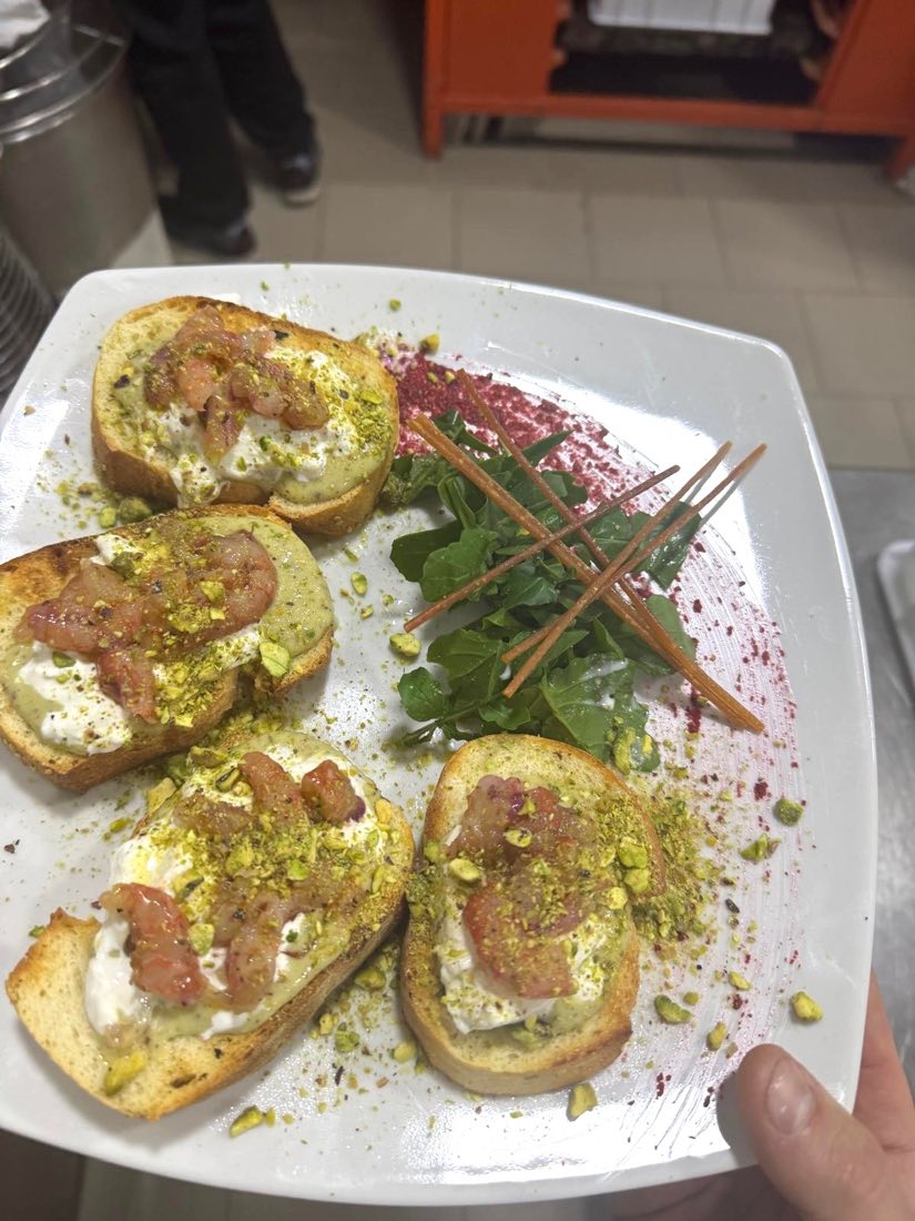 Al Porto Nuovo, La Lampara Ristorante-Pizzeria, dove il mare incontra i sapori genuini — foto 8