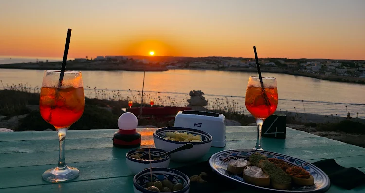 La Gassa d’Amante: l’aperitivo al tramonto che profuma di mare — foto 10