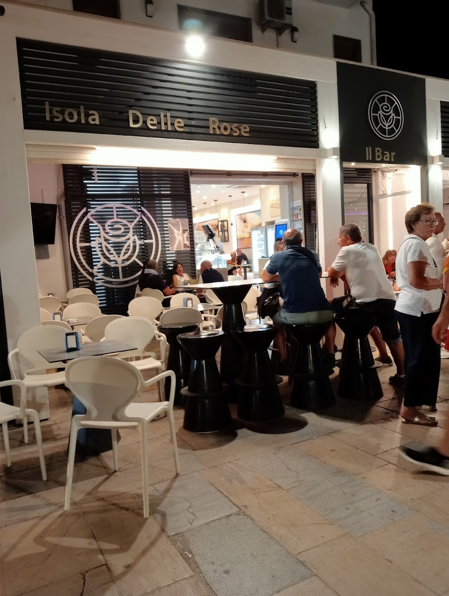 Bar Isola delle Rose, una dolce tappa nel centro di Lampedusa — foto 6