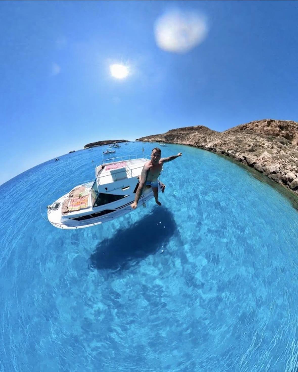 Barca Rayo del Sol: emozioni autentiche tra le meraviglie di Lampedusa — foto 2