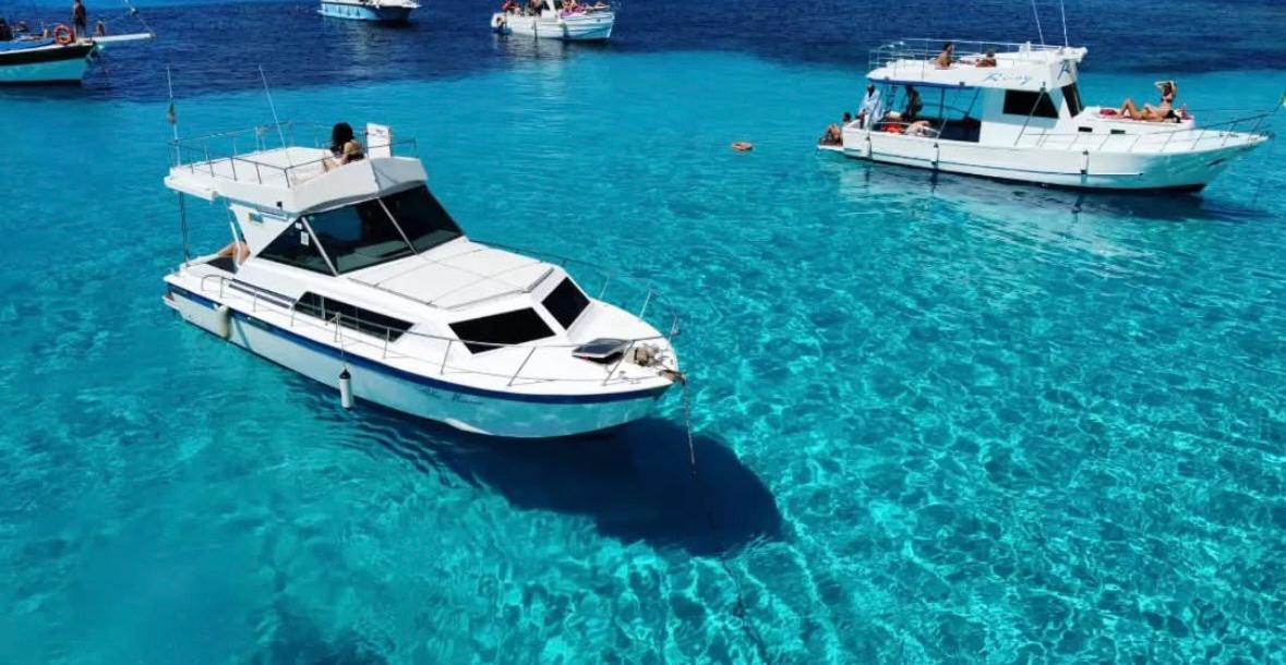 Barca Rayo del Sol: emozioni autentiche tra le meraviglie di Lampedusa — foto 6