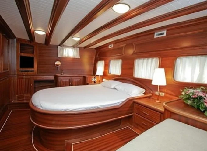 Caicco Silver Star 2: vivere Lampedusa dal mare tra comfort, eleganza e sapori autentici — foto 11