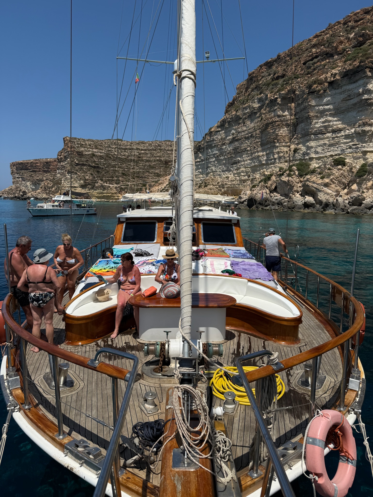 Caicco Silver Star 2: vivere Lampedusa dal mare tra comfort, eleganza e sapori autentici — foto 17