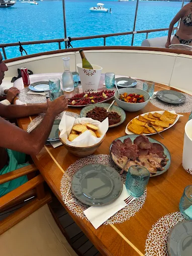 Caicco Silver Star 2: vivere Lampedusa dal mare tra comfort, eleganza e sapori autentici — foto 25