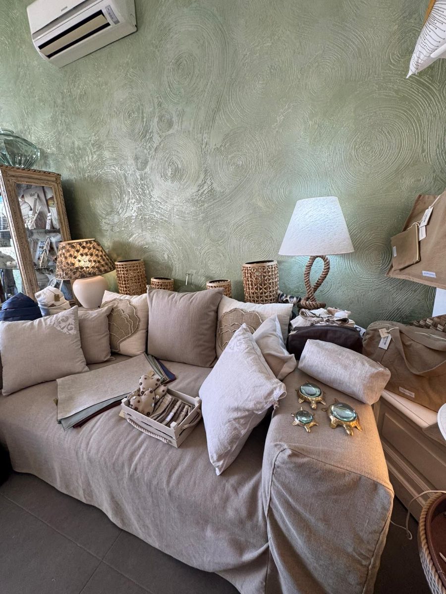 Il Portoncino, un Accogliente Negozio — foto 5