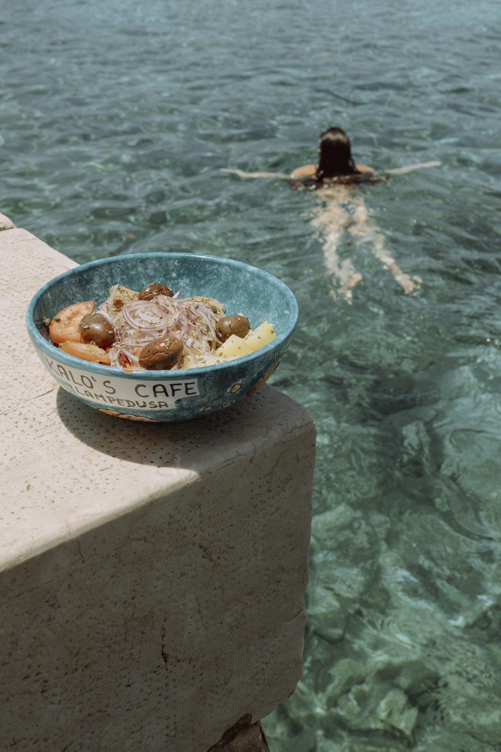 Kalos Cafè Lampedusa: sapori autentici sul molo di Cala Pisana — foto 7