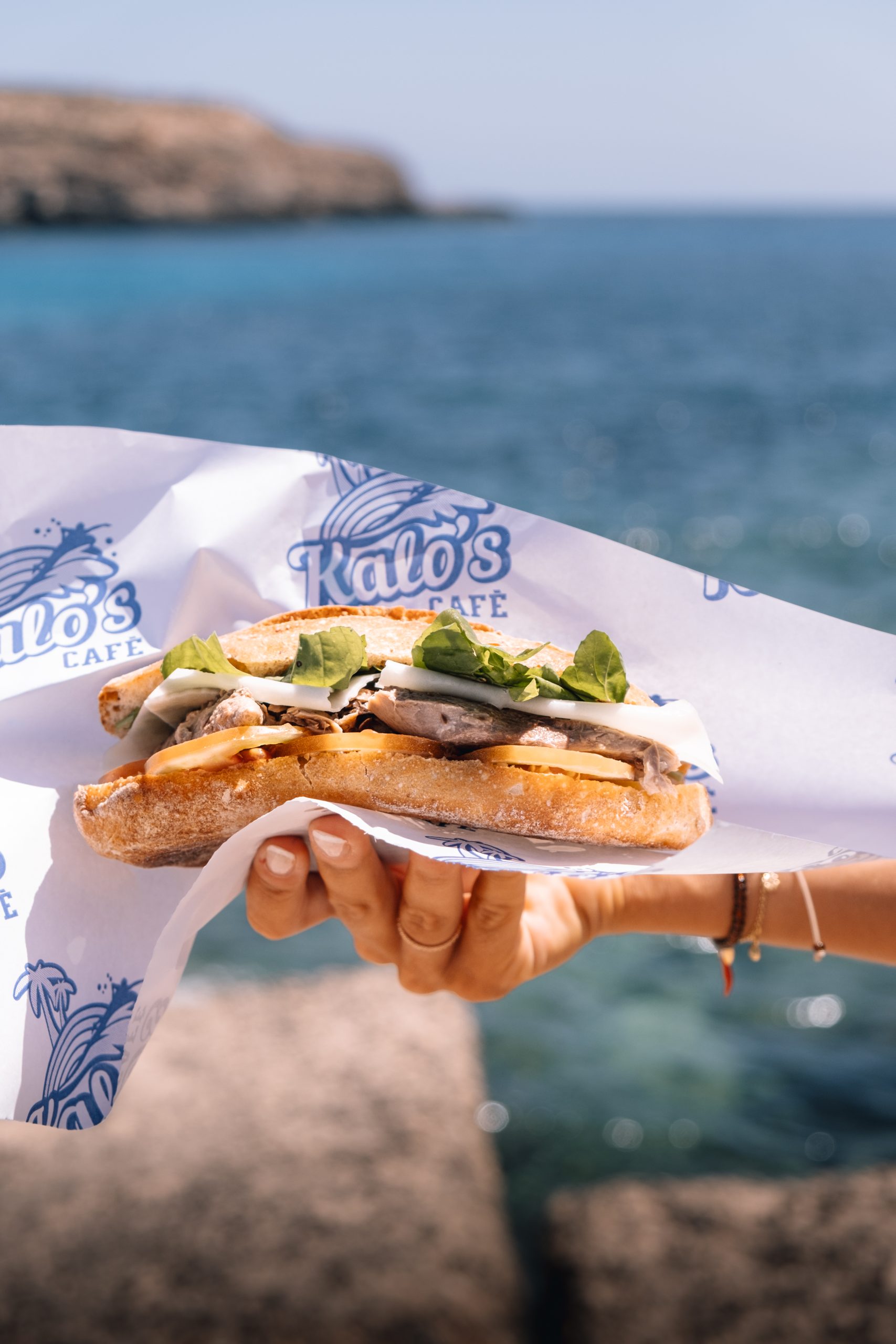 Kalos Cafè Lampedusa: sapori autentici sul molo di Cala Pisana — foto 2