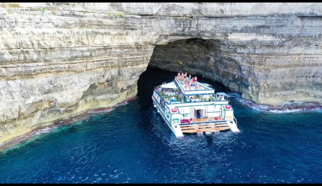 La Quarta Isola, Vivere l’Isola su un Pentamarano — foto 5