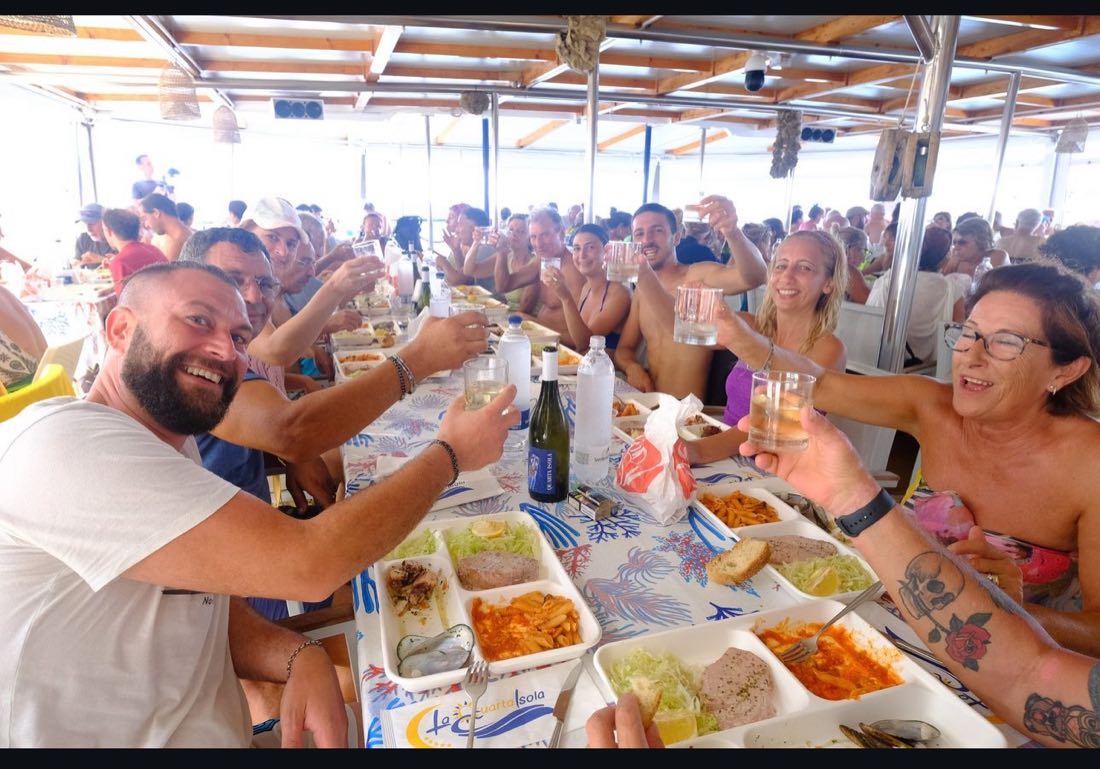 La Quarta Isola, Vivere l’Isola su un Pentamarano — foto 4