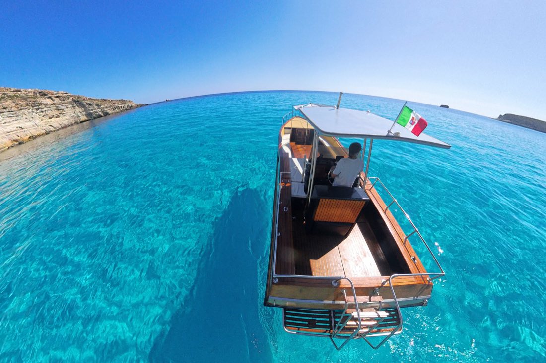 Lampedusa Express – Escursioni in Barca Uniche, Emozioni Vere — foto 6