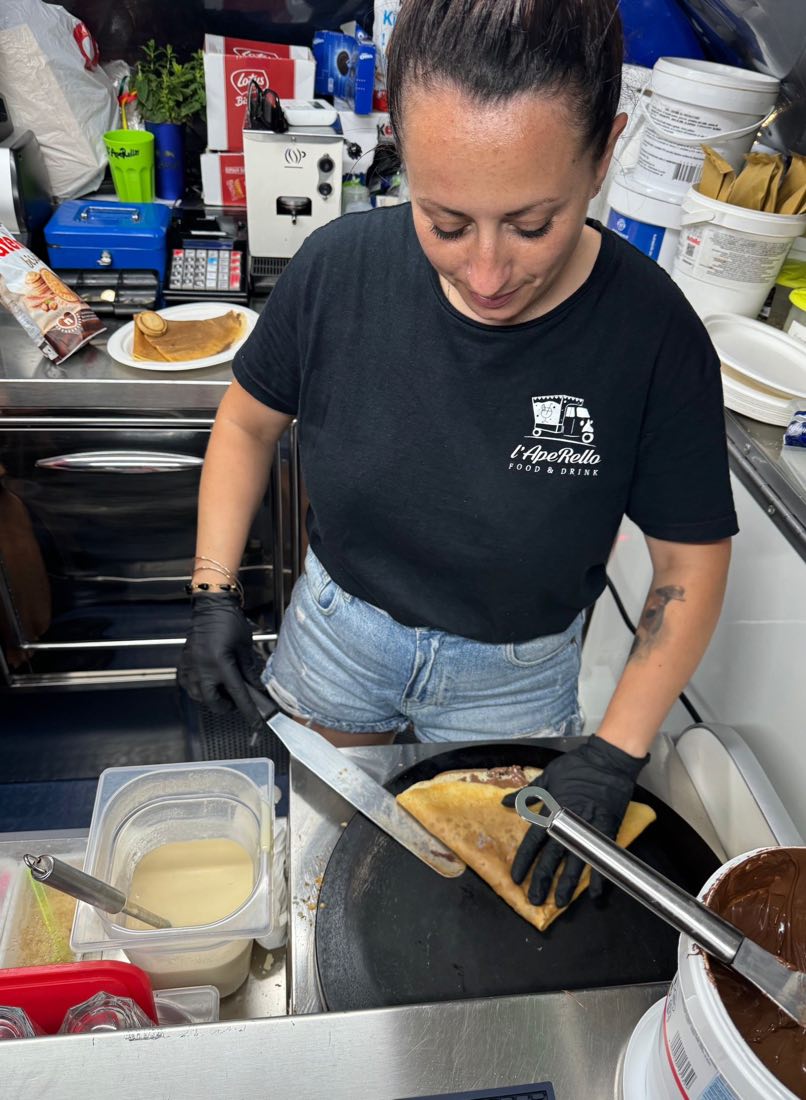 L’ApeRello: Street Food con Crêpes Dolci e Cocktail per Serate Indimenticabili — foto 3