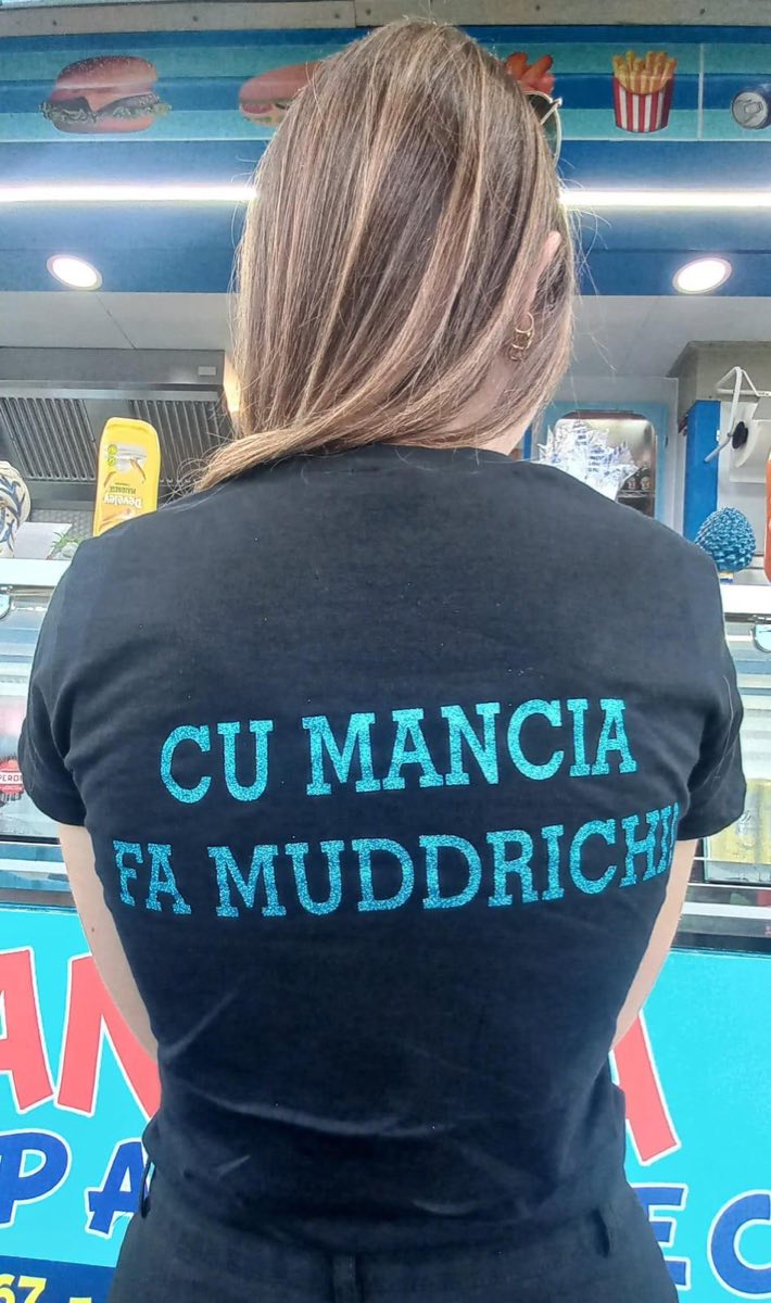 Mariangela e Figli – Gustoso Street food al Porto Nuovo di Lampedusa — foto 4