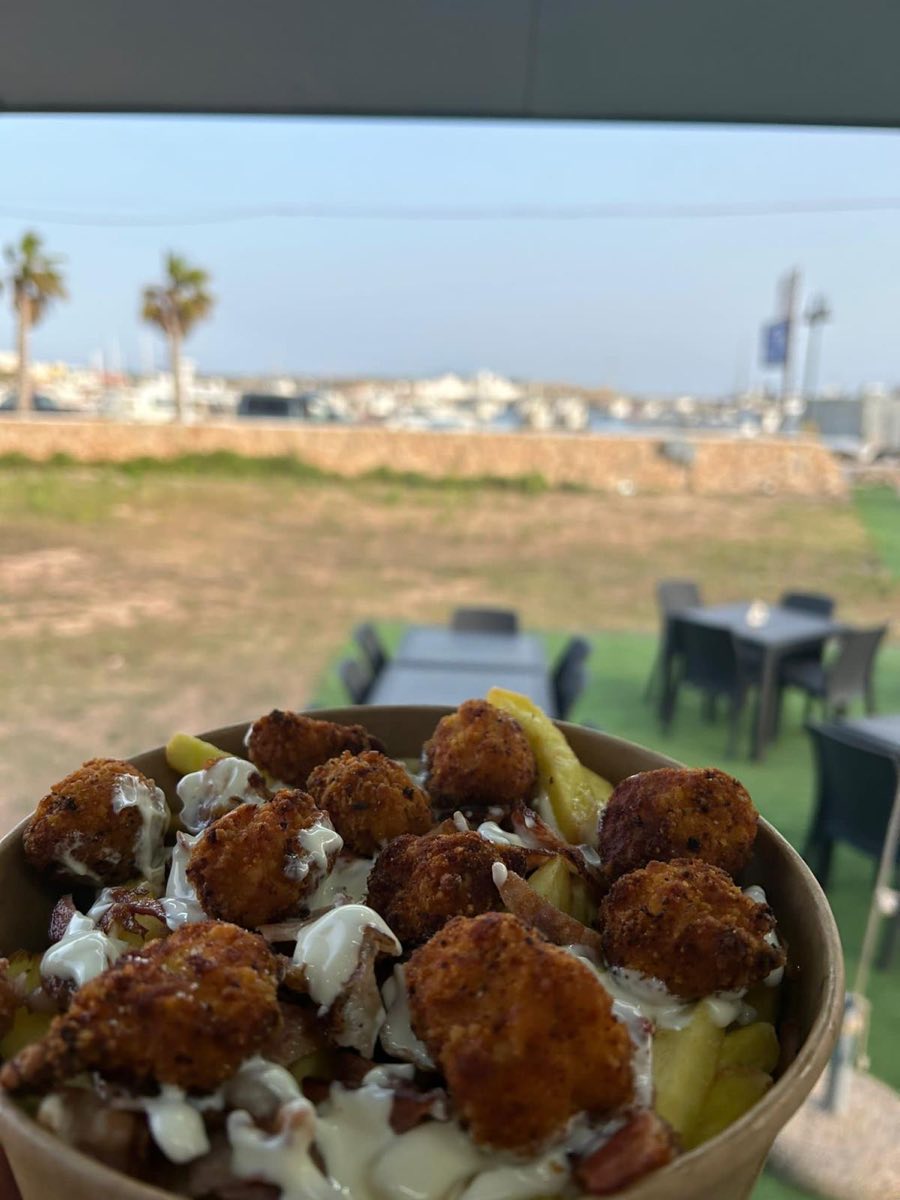 Mariangela e Figli – Gustoso Street food al Porto Nuovo di Lampedusa — foto 6