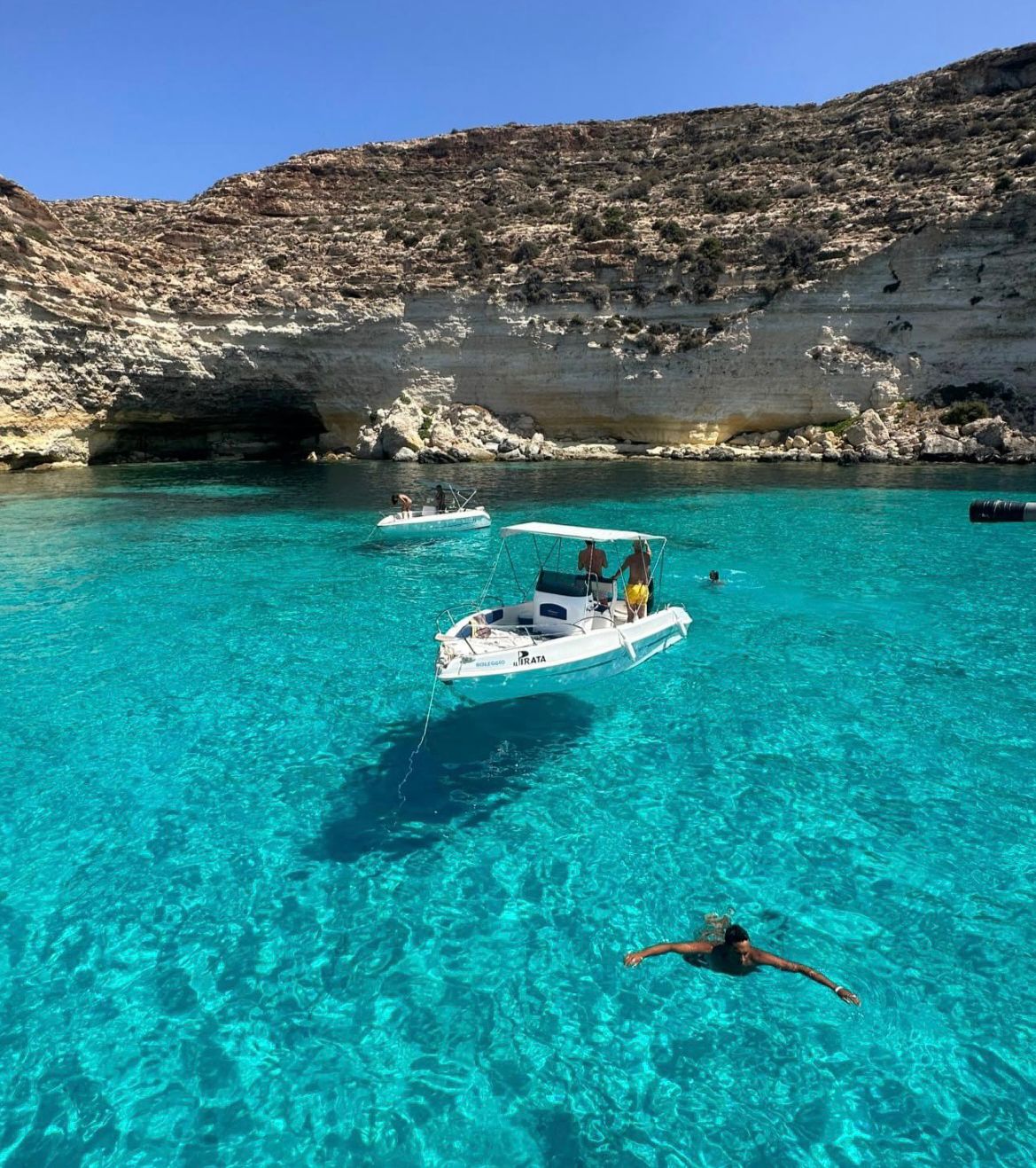Noleggio Il Pirata – Al Porto Vecchio di Lampedusa — foto 2