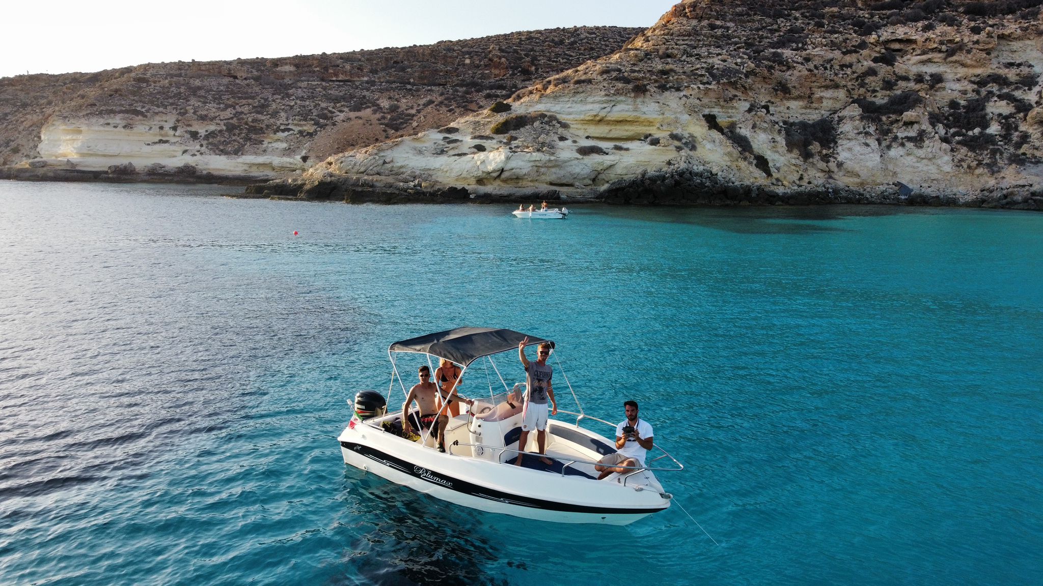 Noleggio Il Pirata – Al Porto Vecchio di Lampedusa — foto 4