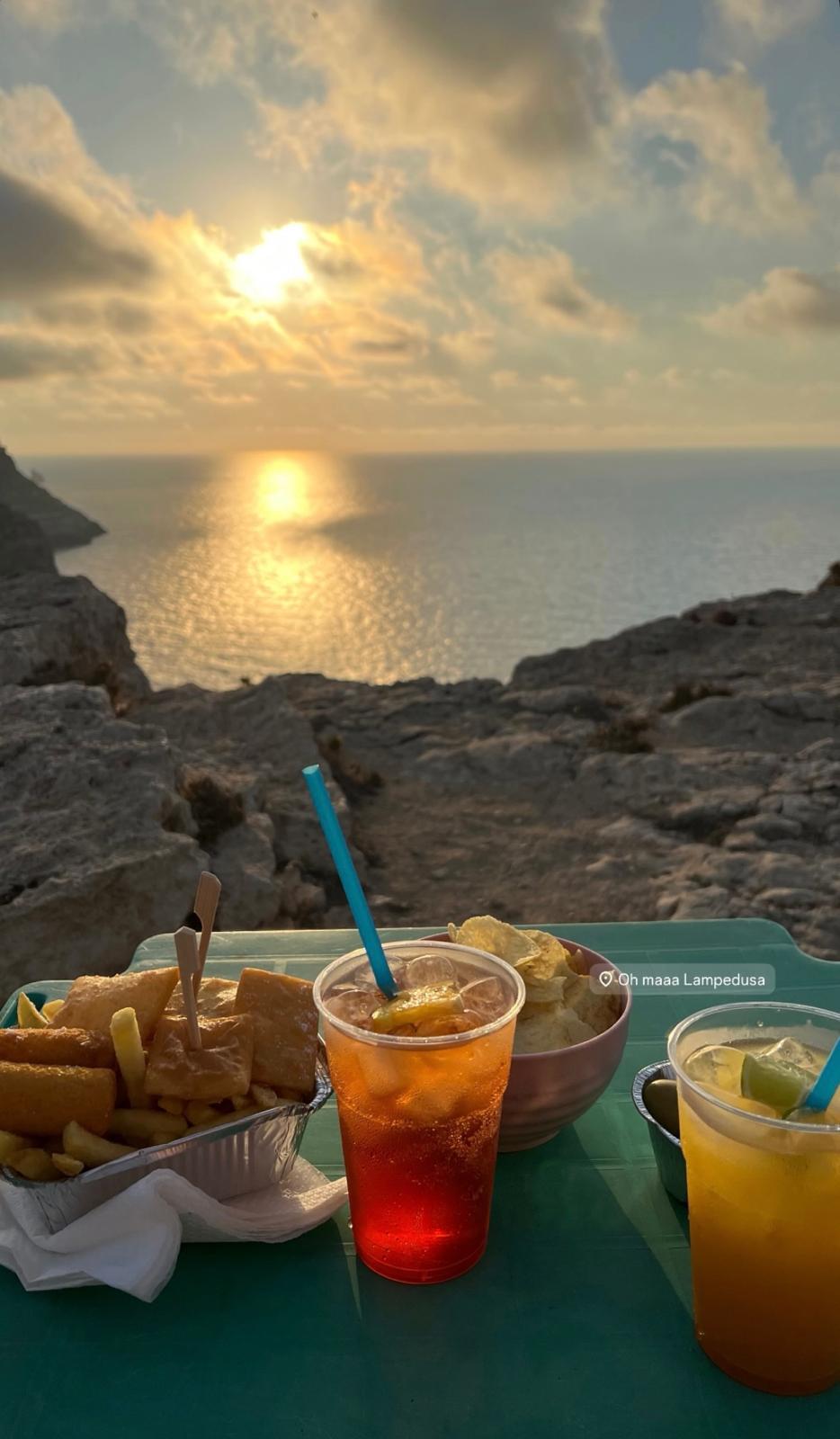 Oh Maaa! L’Aperitivo Vista Tramonto — foto 10