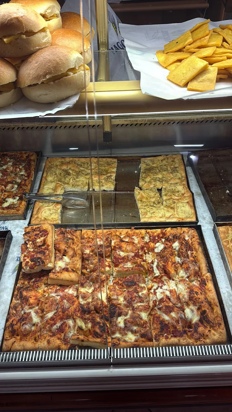 Panificio Maggiore: il profumo autentico di Lampedusa appena sfornato — foto 5