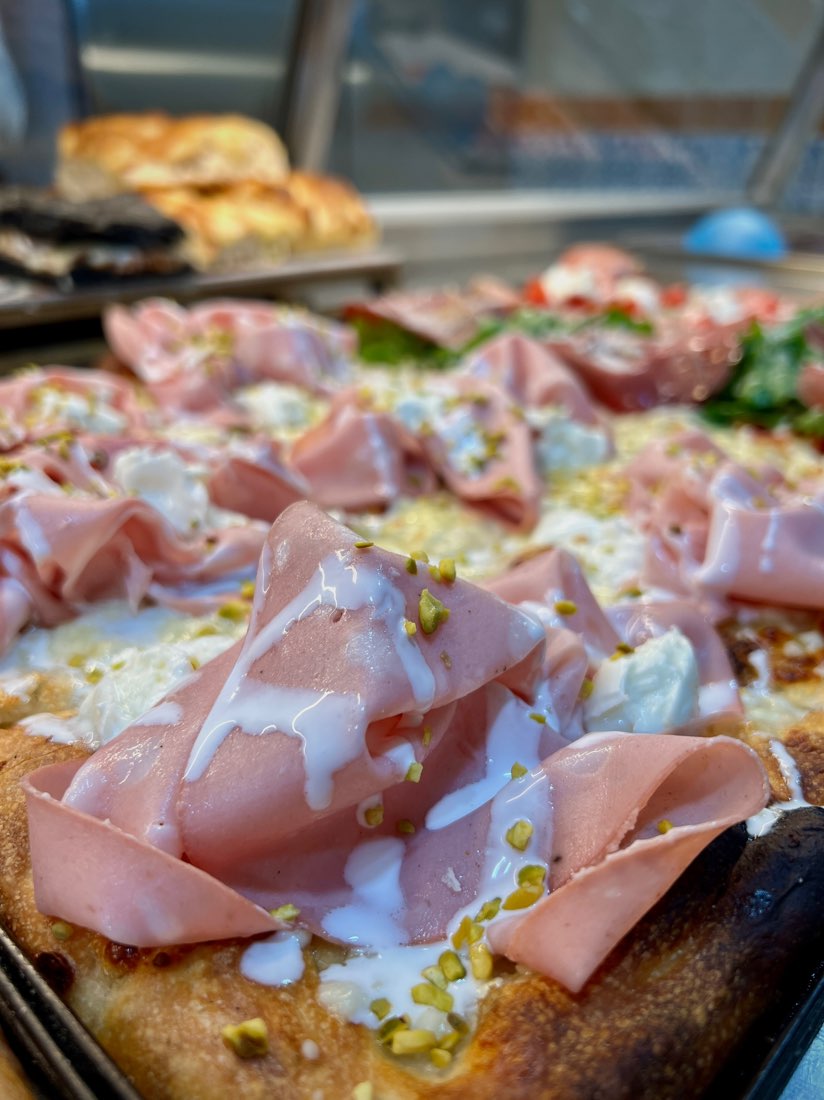 Papadoc – la Pizzeria a Taglio Romana più a Sud d’Europa — foto 2
