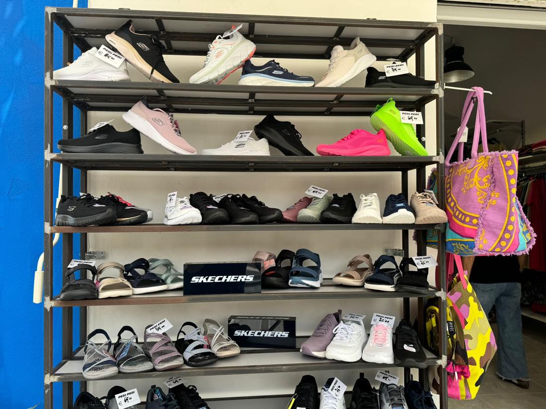 Pedi Pedi Calzature e Abiti – Dove la Moda Incontra il Sole — foto 11