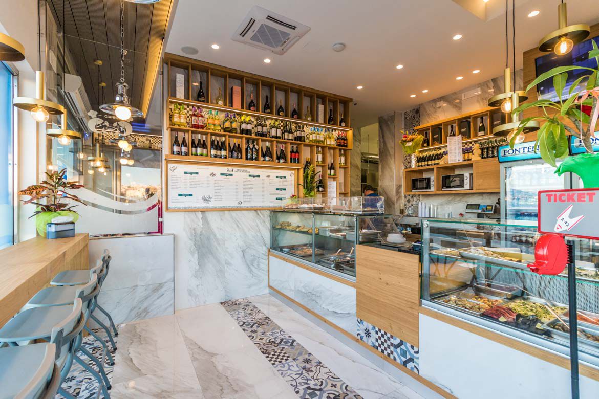 Pescheria Gastronomica Gianni: il cuore autentico del gusto al Porto Nuovo di Lampedusa — foto 2