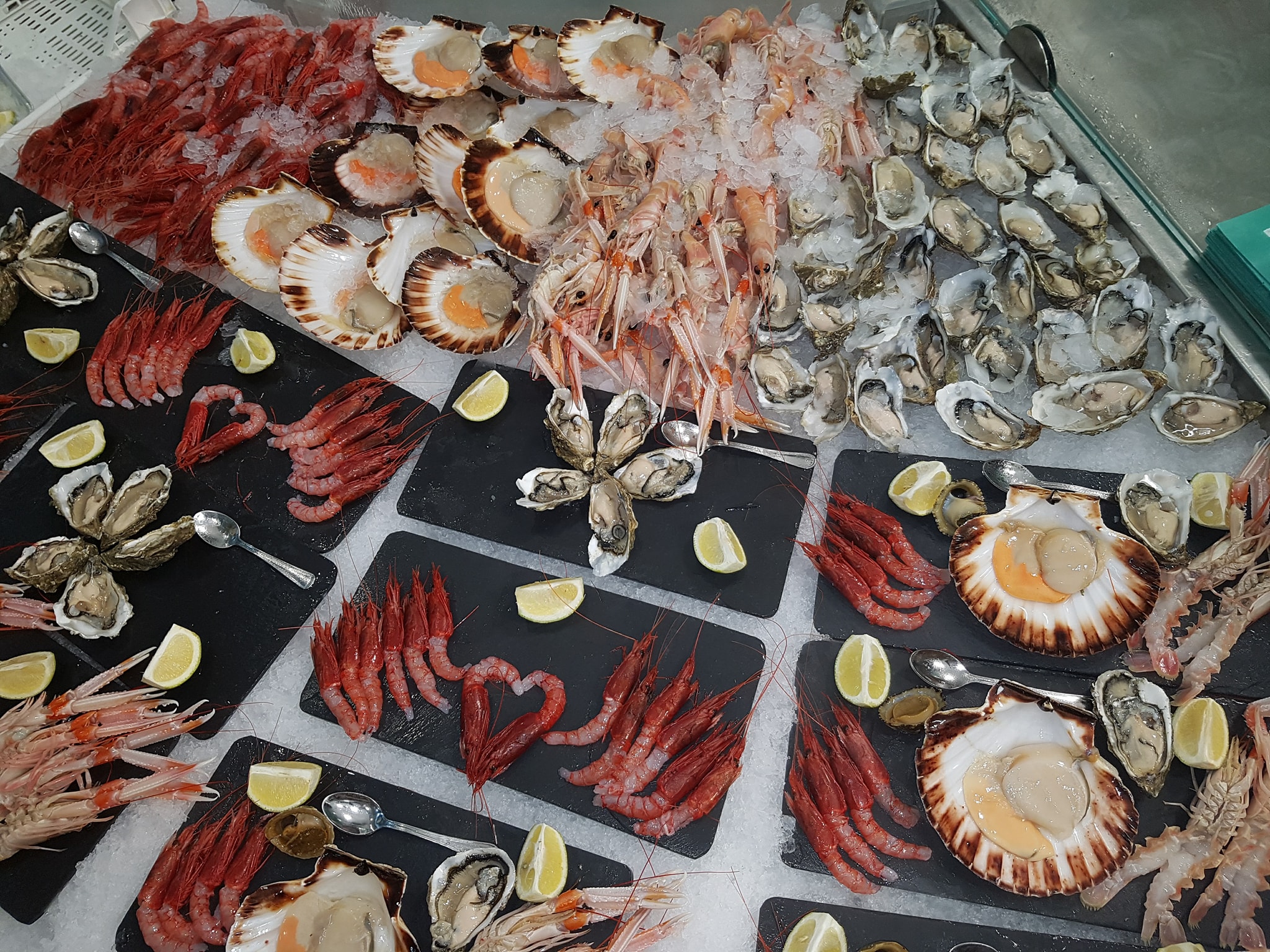 Mercatino del Pesce di Lampedusa: tra pescheria, ristorante e tradizione locale — foto 6