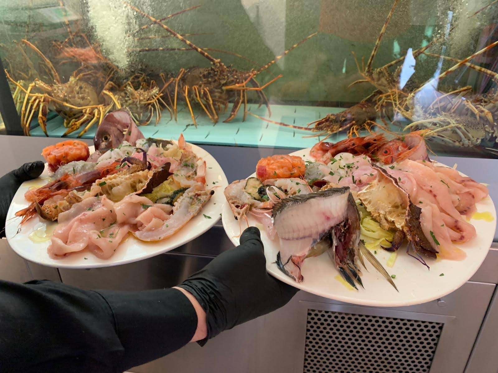 Mercatino del Pesce di Lampedusa: tra pescheria, ristorante e tradizione locale — foto 11