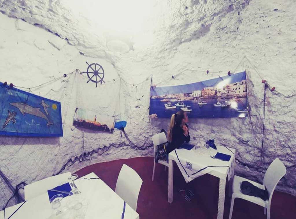 Mercatino del Pesce di Lampedusa: tra pescheria, ristorante e tradizione locale — foto 5