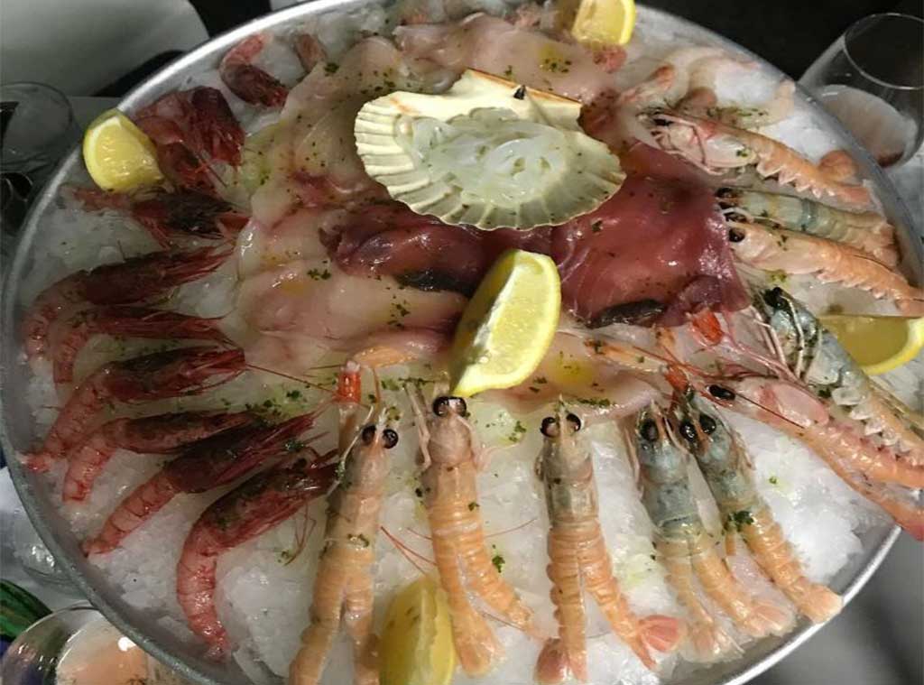 Mercatino del Pesce di Lampedusa: tra pescheria, ristorante e tradizione locale — foto 2