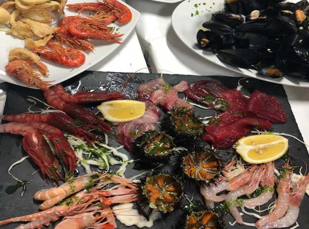 Mercatino del Pesce di Lampedusa: tra pescheria, ristorante e tradizione locale — foto 7