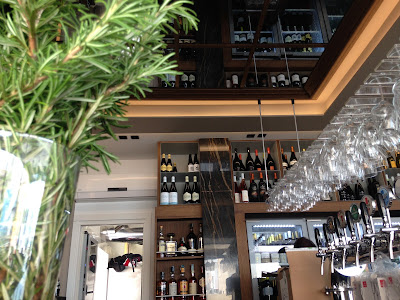 Glenadin: ristorante, pizzeria e pub che anima le notti di Lampedusa — foto 10