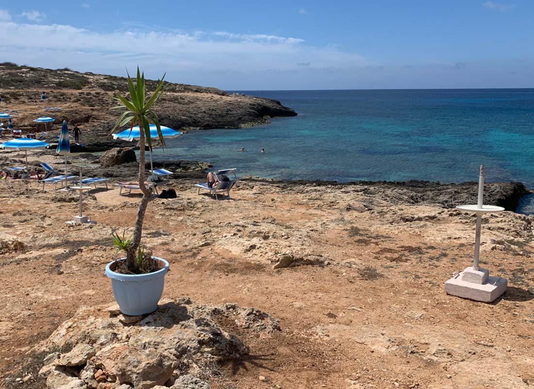 Spiaggia Attrezzata nel Piccolo Paradiso di Cala Maluk — foto 2