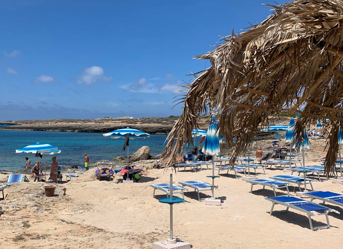 Spiaggia Attrezzata nel Piccolo Paradiso di Cala Maluk — foto 3