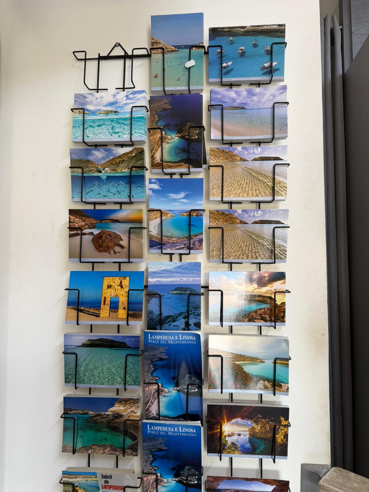 La tabaccheria del centro: l’unica aperta fino a mezzanotte a Lampedusa — foto 5