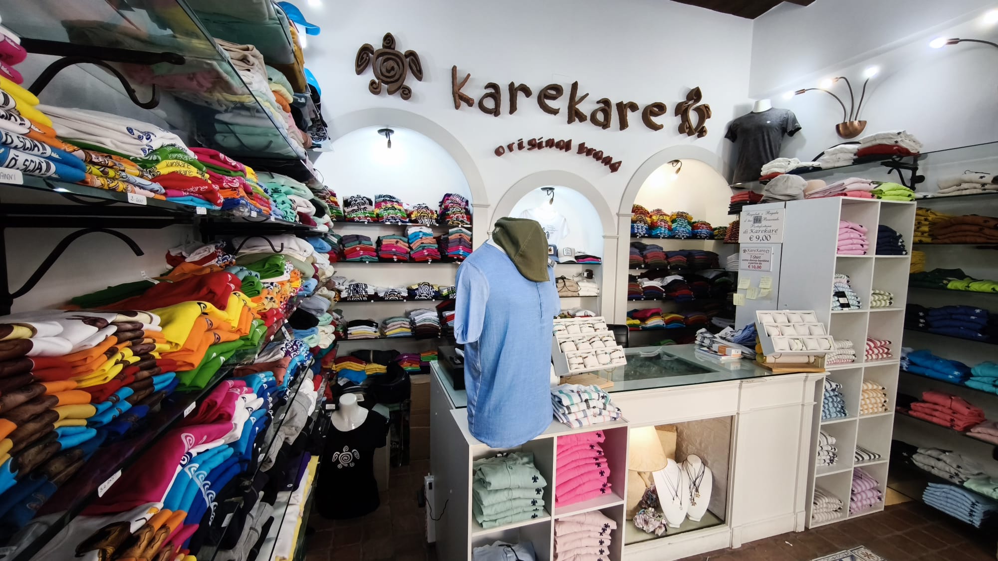 KareKare: il marchio dell’isola da indossare e portare con sé