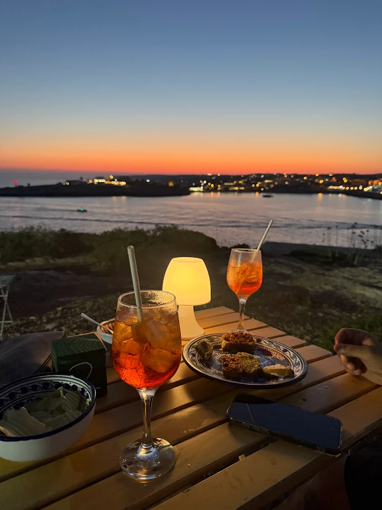 La Gassa d’Amante: l’aperitivo al tramonto che profuma di mare
